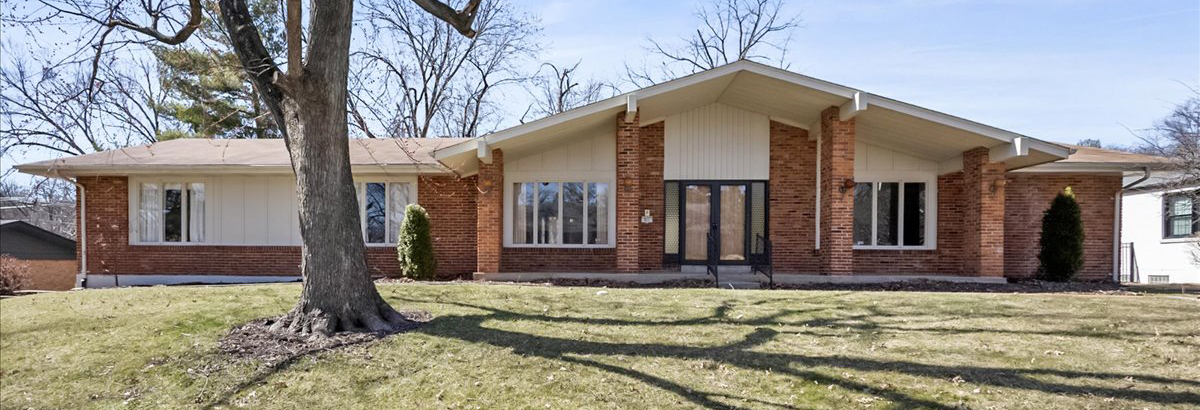 811 Woodmoor Drive | Lovely Mid-Century Modern Ranch!